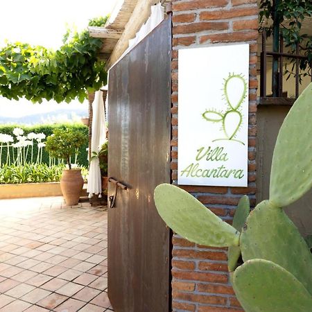 Villa Alcantara Di Charme Graniti Luaran gambar