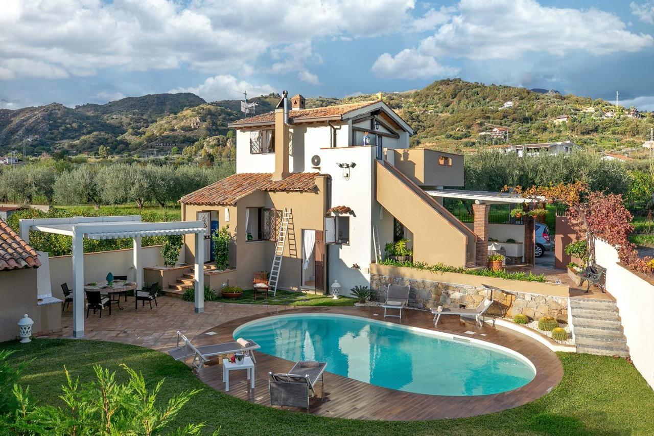 Villa Alcantara Di Charme Graniti Luaran gambar