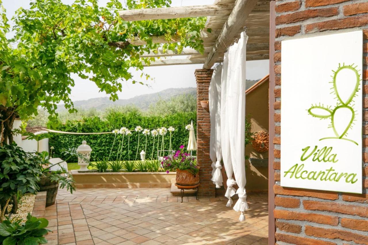Villa Alcantara Di Charme Graniti Luaran gambar